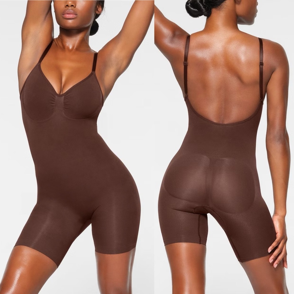 SKIMS, SEAMLESS SCULPT MID THIGH‎ BODYSUIT NWOT Cocoa brown size XL